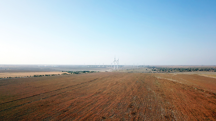 포토 JPG 해외이미지 산업 컨셉 밭 자연 바람 안테나 풍경 사람없음 초록색 태양 농장 환경 탑 힘 재활용 풍차 발전기 에너지 구출 풍력에너지 저녁 에코 생태계 프로펠러 세대 유지 내추럴 방앗간 혁명 드론 생태학 조감도 해외포토 자연요소 건축물 교육 컬러 농업 통신 날씨 발전소 도움 그린에너지 야간 친환경 파일형식 이미지허브