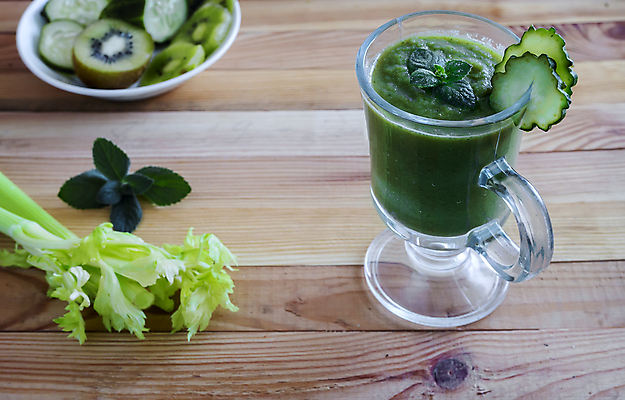 포토 JPG 해외이미지 음료 컨셉 잎 신체 다이어트 채소 과일 재료 오이 실내 건강 식이요법 키위 사람없음 초록색 신선 칵테일 사과 몸무게 허브 비만 유기농 날것 부드러움 칼로리 시금치 바질 건강식 숙성 스무디 저칼로리 적자 채식주의자 카피스페이스 디톡스 해외포토 식물 웰빙 음식 컬러 주류 내부 공백 감각 몸매 채식 파일형식 이미지허브