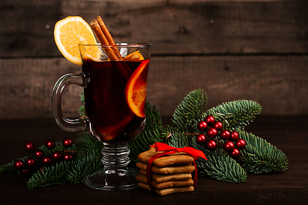 포토 JPG 해외이미지 크리스마스 과일 잔 실내 사람없음 칵테일 달콤 시나몬스틱 뱅쇼 팔각회향 해외포토 식기 기념일 주류 내부 와인 맛 향신료 시나몬 파일형식 이미지허브