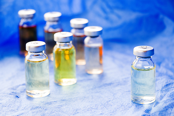 포토 JPG 해외이미지 사람없음 주사약 백신 예방접종 예방주사 전염병 항생제 코로나바이러스 해외포토 의학 주사기 약 바이러스 질병 예방 접종 파일형식 이미지허브