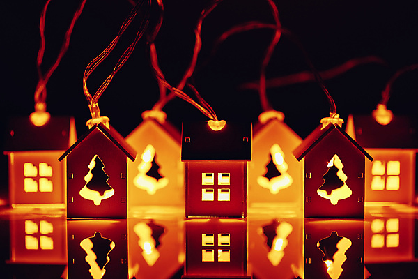 포토 JPG 해외이미지 모양 나무 전통 계절 백그라운드 크리스마스 겨울 오렌지 벽지 추상 휴가 조명 새해 주택 따뜻함 사람없음 목재 장식 빨간색 빛 반사 노란색 축제 화환 어둠 수확 램프 축하 신용카드 플랫 야간 심볼 오브젝트 복고 엽서 철사 빛망울 주도 해외포토 자연요소 식물 기념일 꽃 컬러 컨셉 무늬 농업 과일 재료 건물 금융 예절 편지 파일형식 이미지허브