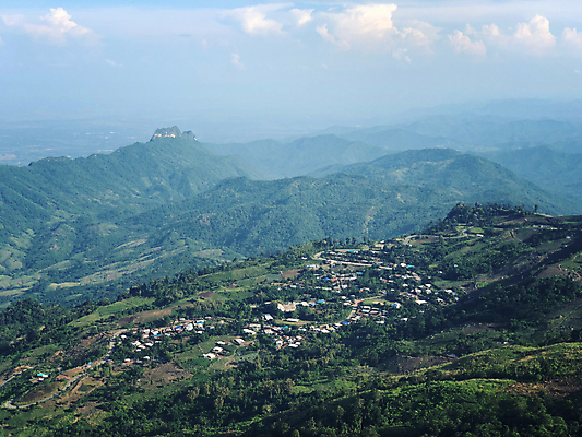 포토 JPG 해외이미지 나무 계절 공원 아시아 커피 음식 여행 백그라운드 태국 자연 하늘 아침 휴가 휴식 산 텐트 사람없음 야외 초록색 파란색 컬러풀 태양 여행객 마을 일출 환경 황혼 추위 안개 시골 정상 숲 언덕 내추럴 뿌연 웅장함 해외포토 주간 자연요소 식물 공공시설 나라 음료 컬러 컨셉 날씨 캠핑도구 사람 노을 일몰 생태계 파일형식 이미지허브