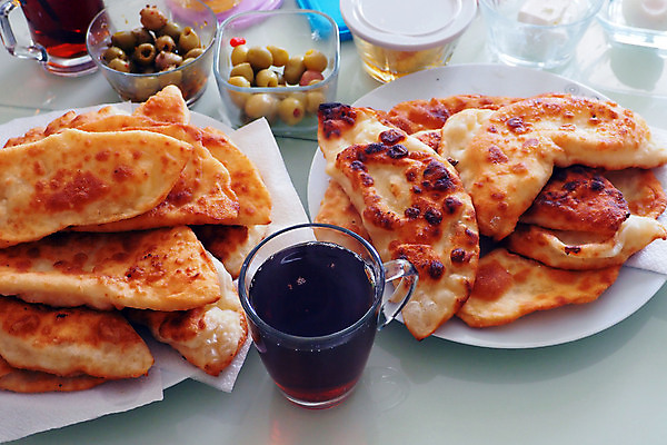 포토 JPG 해외이미지 전통 문화 음식 백그라운드 탁자 패스트푸드 함께함 육류 요리 사람없음 식사 저녁식사 빵집 튀김 신선 뜨거움 황금 그릴 아침식사 굽기 반죽 점심식사 번 페스츄리 핸드메이드 해외포토 빵 가구 컨셉 식재료 주방용품 상점 인스턴트 구이 파일형식 이미지허브