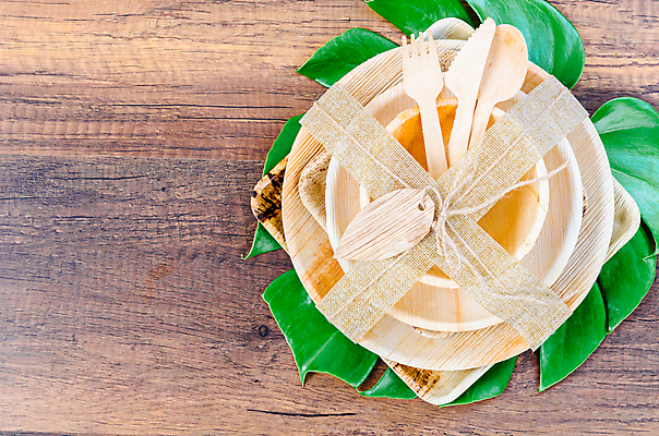 포토 JPG 해외이미지 종이 잎 실내 사람없음 목재 세트 하이앵글 꼬리표 자연보호 나이프 묶기 에코 친환경 에코라이프 노끈 나무숟가락 나뭇잎모양 나무그릇 나무접시 나무포크 친환경제품 제로웨이스트 나무배경 해외포토 모양 나무 식물 라이프스타일 그릇 식기 접시 줄 뷰포인트 백그라운드 포크 재료 모션 자연 나뭇잎 내부 라벨 환경 숟가락 그린캠페인 칼 보호 사회이슈 파일형식 이미지허브