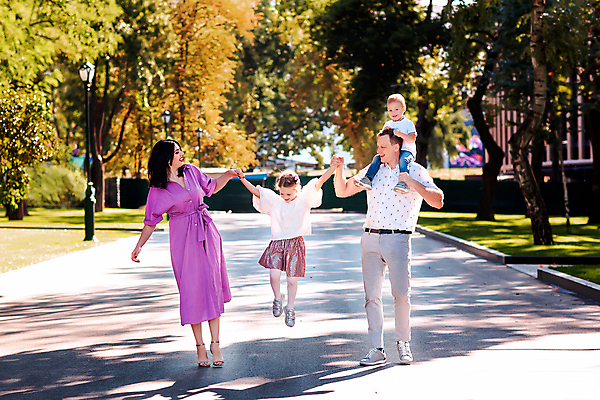 포토 JPG 해외이미지 라이프스타일 공원 남자 딸 행복 아들 어린이 가족 자연 놀이 엄마 휴가 함께함 건강 사랑 사람 소년 여러명 야외 산책 기쁨 육아 4 아빠 업기 적재 걸음마 해외포토 공공시설 감정 다수 컨셉 관계 모션 휴식 생활 숫자 생태계 파일형식 이미지허브