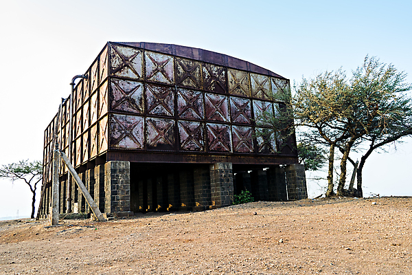 포토 JPG 해외이미지 접시 유럽 산업 십자가 회사 하늘 추상 잉글랜드 사람없음 초록색 물 파란색 금속 회색 골동품 바위 기둥 철 버리기 언덕 질감 레이아웃 정사각형 탱크 시트 어려움 옛날 철강 해외포토 자연요소 도형 식기 건축 나라 컬러 무늬 비즈니스 모션 재질 영국 돌_바위 파일형식 이미지허브