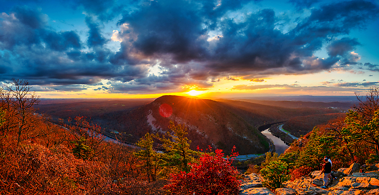 포토 JPG 해외이미지 주간 구름 단풍 자연 단풍나무 사람 풍경 야외 태양 가을풍경 일몰 가을 정상 등산객 경관 해외포토 자연요소 나무 계절 잎 노을 등산 생태계 파일형식 가을_계절 이미지허브