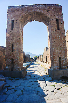 포토 JPG 해외이미지 문화 여행 건축양식 산 풍경 사람없음 건물 이탈리아 골동품 도시 역사 폭발 땅 폐허 화산 타운 고고학 나폴리 로마인 옛날 해외포토 건축물 교육 건축 유럽 인종 파일형식 이미지허브
