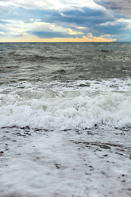 포토 JPG 해외이미지 구름 물결 파도 바다 여행 백그라운드 모션 자연 하늘 바람 날씨 추상 풍경 사람없음 야외 물 여름 파란색 빛 햇빛 태양 뷰티 환경 힘 일몰 에너지 흰색 신선 액체 떨어짐 순수 폭풍 내추럴 폭풍우 허리케인 스플래쉬 수평선 해외포토 자연요소 계절 컬러 컨셉 무늬 노을 비_날씨 자연재해 생태계 파일형식 이미지허브