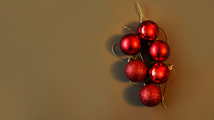 포토 JPG 해외이미지 크리스마스장식 크리스마스 실내 사람없음 오너먼트 갈색배경 해외포토 기념일 백그라운드 내부 갈색 파일형식 이미지허브