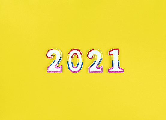 포토 JPG 해외이미지 디자인 행복 분홍색 백그라운드 컨셉 크리스마스 텍스트 휴가 새로움 새해 이벤트 사람없음 장식 빨간색 숫자 노란색 파티 유행 축제 달력 흰색 축하 인사 신용카드 플랫 중앙 12월 연도 엽서 미니멀리스트 미니멀 해외포토 문자 기념일 감정 컬러 금융 예절 날짜 편지 파일형식 이미지허브