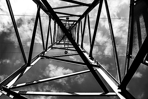 포토 JPG 해외이미지 식물 실루엣 산업 선 백그라운드 건축양식 자연 하늘 산 프레임 사람없음 파란색 빛 환경 탑 금속 검은색 힘 장비 발전기 에너지 역 위험 큼 전염 철사 볼트 봉 철탑 공학 세대 분배 전압 철강 힘찬 공급 해외포토 건축물 교육 건축 컬러 컨셉 교통시설 재질 촬영기법 발전소 공구 질병 크기 생태계 감염 파일형식 이미지허브