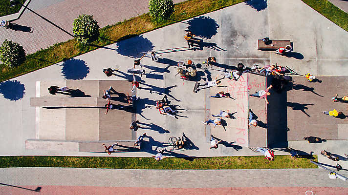 포토 JPG 해외이미지 행복 바다 여행 휴가 휴식 안테나 건강 사람 풍경 사람없음 야외 여름 파란색 청춘 강 뷰티 항구 맑음 음악가 포트 반대 드론 조감도 콘크리트 해외포토 직업 계절 감정 음악 컬러 컨셉 통신 교통시설 날씨 파일형식 이미지허브