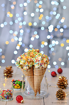 포토 JPG 해외이미지 음식 백그라운드 크리스마스 공 추상 휴가 아이스크림 전등 주택 건강 옥수수 사람없음 빨간색 빛 얼음 흰색 소나무 달콤 설탕 보케 팝콘 소금 원뿔 와플 핸드메이드 해외포토 자연요소 도형 나무 기념일 컬러 무늬 디저트 조명 곡류 건물 맛 파일형식 이미지허브