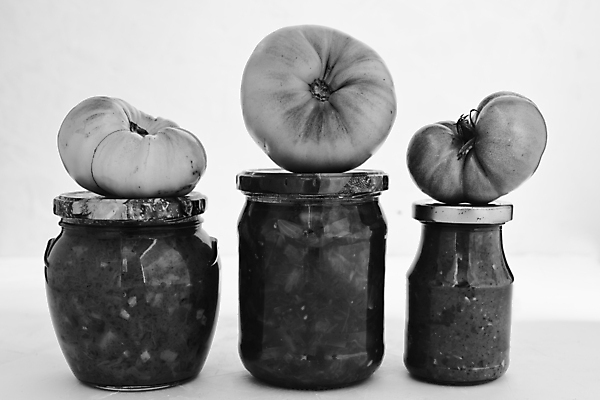 포토 JPG 해외이미지 전통 접시 음식 백그라운드 토마토 채소 과일 재료 유리 주택 건강 요리 사람없음 빨간색 검은색 식사 저녁식사 수확 흰색 항아리 보호 향신료 유기농 피클 소금 발효 통조림 내추럴 고립 러시아인 숙성 절임 채식주의자 핸드메이드 해외포토 서양인 식기 웰빙 컬러 컨셉 농업 재질 건물 도자기 채식 향미료 파일형식 이미지허브