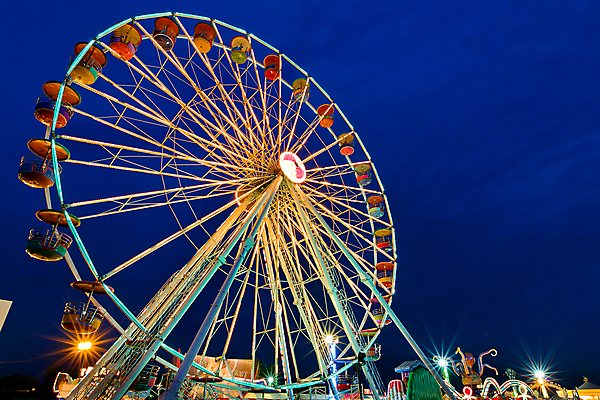 포토 JPG 해외이미지 1 공원 행복 어린이 모션 하늘 휴가 독일 사람없음 야외 파란색 빛 컬러풀 축제 새벽 기쁨 놀이공원 장비 흰색 축하 바퀴 원형 승차 야간 오브젝트 싱글 회전목마 공평 빛망울 돌리기 뮌헨 블러 옥토버페스트 해외포토 자연요소 도형 공공시설 감정 유럽 컬러 컨셉 사람 테마파크 놀이기구 파일형식 이미지허브