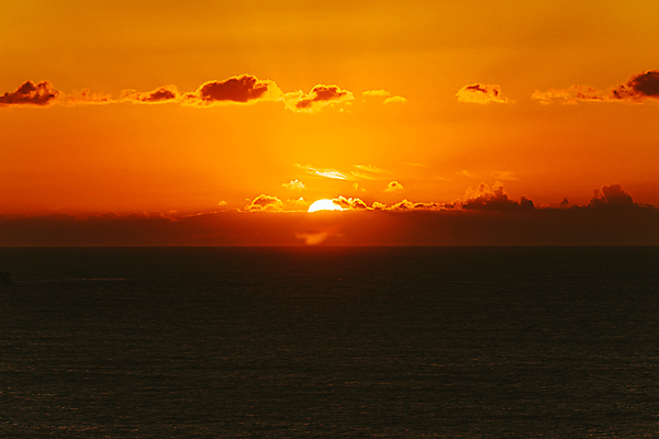 포토 JPG 해외이미지 바다 하늘 사람없음 야외 태양 주황색 일몰 야간 수평선 해외포토 자연요소 컬러 노을 파일형식 이미지허브