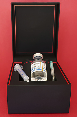 포토 JPG 해외이미지 과학 회사 유리병 건강 주사기 사람없음 치료 약 건강관리 희망 시험 액체 실험실 바이러스 제조 보호 예방 감염 전염 처방 주사약 테라피 조제 개발 백신 분배 예방접종 예방주사 전염병 카피스페이스 해외포토 교육 감정 컨셉 비즈니스 의학 의료기기 병_용기 실험 관리 뷰티 공백 질병 만들기 접종 파일형식 이미지허브