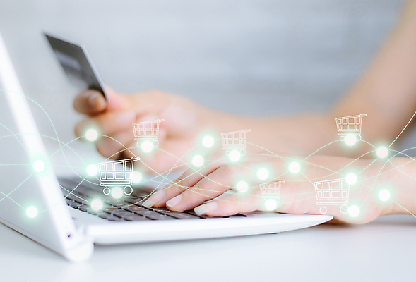 포토 JPG 해외이미지 1 손 컨셉 인터넷 비즈니스 주택 실내 관리 사람 사람없음 금융 노트북 스마트폰 쇼핑 컴퓨터 상점 공책 자료 정보 타이핑 키보드 잡기 신용카드 구매 위험 무선전화기 보안 상업 전자 결제 온라인 전자상거래 해외포토 모션 문구용품 안전 내부 건물 신체부위 경제 전자제품 핸드폰 스마트기기 전화기 파일형식 이미지허브