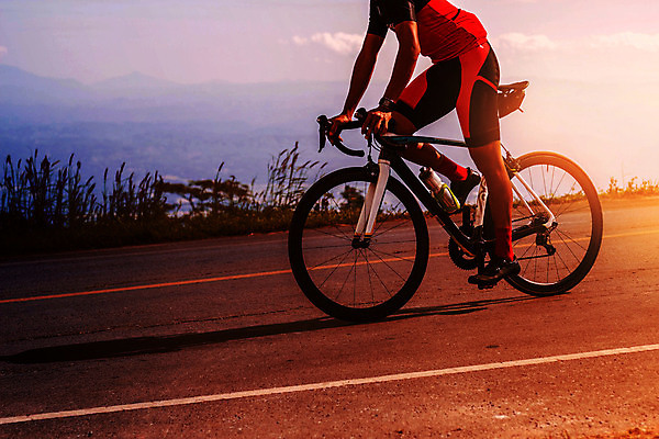 포토 JPG 해외이미지 실루엣 아시아 도로 스포츠 이동 모션 태국 자연 하늘 산 거리 사람없음 운동 햇빛 일출 자전거 일몰 도시 바퀴 그룹 승차 소프트포커스 언덕 속도 순환 사이클링 내추럴 바이킹 블러 해외포토 나라 길 컨셉 교통시설 촬영기법 건강 태양 노을 바이크 육상스포츠 생태계 파일형식 이미지허브