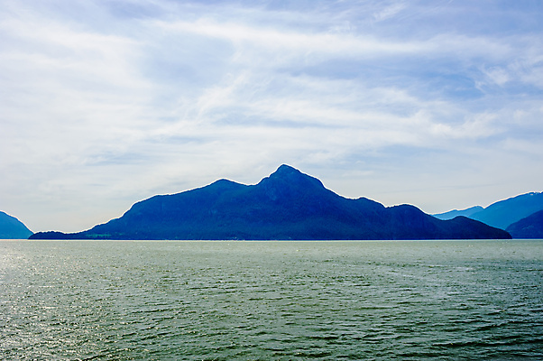 포토 JPG 해외이미지 구름 파도 바다 섬 캐나다 자연 하늘 바람 날씨 산 풍경 경사 사람없음 야외 물 파란색 황무지 정상 내추럴 절정 해외포토 자연요소 컬러 북아메리카 생태계 파일형식 이미지허브