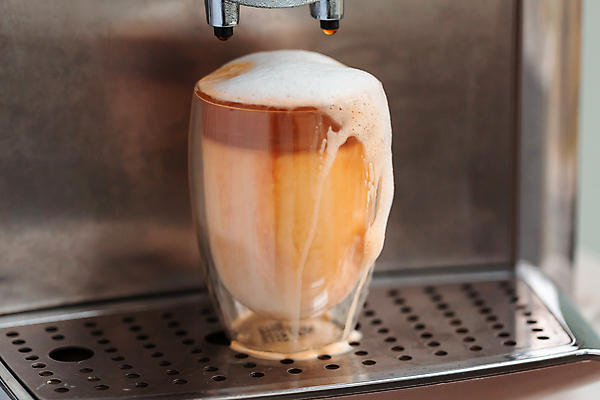 포토 JPG 해외이미지 직업 커피 음료 아침 콩 주택 사람없음 컵 갈색 금속 검은색 기계 거품 카페 흐름 우유 머그컵 신선 바 뜨거움 액체 붓기 아침식사 수증기 준비 만들기 아로마 향 아메리카노 카푸치노 카페테리아 에스프레소 따뜻한음료 라떼 방법 자동 철강 카페인 해외포토 주간 식기 컬러 컨셉 모션 재질 유제품 곡류 건물 상점 식사 파일형식 이미지허브