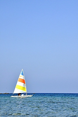 포토 JPG 해외이미지 라이프스타일 여자 수영복 모래 파도 바다 여행 백그라운드 자연 하늘 휴가 휴식 사람없음 물 여름 파란색 햇빛 태양 뷰티 평화 맑음 산책 덮개 흰색 서핑 떨어짐 휴양지 파라다이스 해외포토 자연요소 옷 계절 컬러 컨셉 날씨 사람 생활 장소 뚜껑 수상스포츠 생태계 파일형식 이미지허브