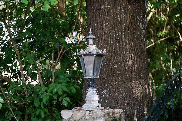 포토 JPG 해외이미지 디자인 컨셉 가로등 전구 건축양식 유리 하늘 거리 주택 미술 사람없음 야외 장식 빛 유행 금속 정원 힘 장비 에너지 수확 골동품 등불 램프 도시 클래식 야간 철 복고 봉 타운 야광 빛망울 구식 옛날 철강 스타일 해외포토 자연요소 공공시설 건축 농업 재질 문화예술 조명 건물 파일형식 이미지허브