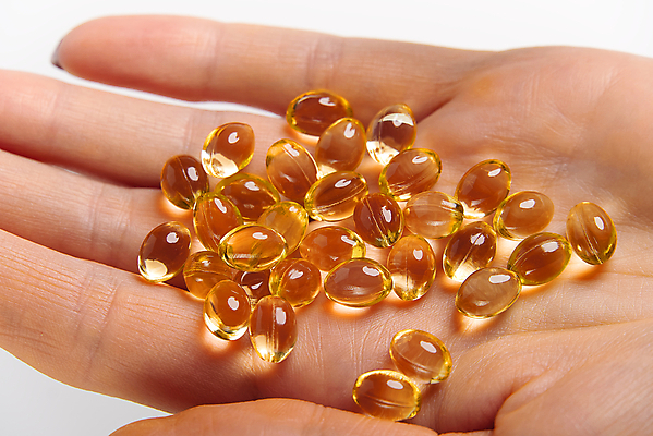 포토 JPG 해외이미지 라이프스타일 손 웰빙 음식 백그라운드 다이어트 건강 3 어류 사람없음 치료 태양 알약 약 노란색 투명 황금 약국 먹기 간 처방 D 조제 보충 돌봄 복용 오메가 해외포토 자연요소 알파벳 컬러 의학 모션 생활 신체부위 수중동물 장기_의학 만들기 파일형식 이미지허브