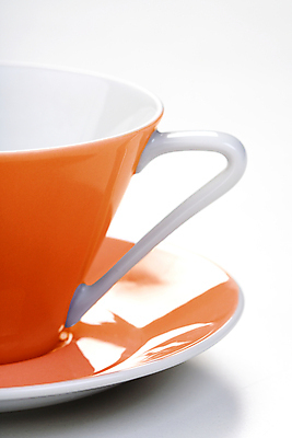 포토 JPG 해외이미지 실내 근접촬영 사람없음 찻잔 컵받침 흰배경 해외포토 뷰포인트 백그라운드 잔 내부 흰색 받침대 파일형식 이미지허브