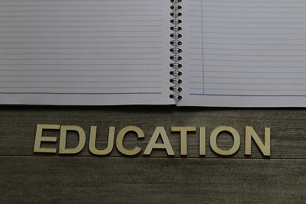 포토 JPG 해외이미지 학생 디자인 교육 백그라운드 교실 학교 상상 아이디어 미술 사람 소년 사람없음 책 스터디 펜 쪽지 성경 칠판 공백 정보 잡기 오픈 도서관 읽기 교과서 그림 분필 대학교 문서 심플 문학 페이지 서점 고립 백과사전 출판 헤딩 해외포토 남자 어린이 컨셉 종교용품 모션 문화예술 교재 학습 필기구 상점 축구 초크 사전 파일형식 이미지허브