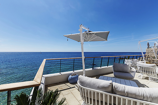 포토 JPG 해외이미지 라이프스타일 외관 계절 유럽 파도 바다 여행 백그라운드 요트 의자 자연 탁자 하늘 호텔 휴가 휴식 풍경 사람없음 야외 여름 파란색 뷰티 식당 꿈 흰색 바 술집 고급 지중해 휴양지 양산 크로아티아 완벽 수평선 해외포토 나라 컬러 가구 컨셉 배_교통 숙소 생활 상점 장소 생태계 파일형식 이미지허브