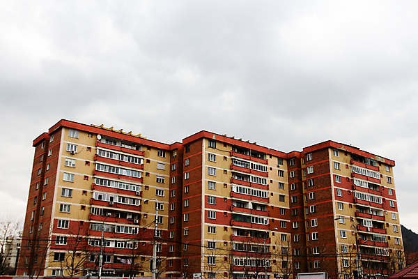 포토 JPG 해외이미지 건축양식 창문 하늘 벽돌 거리 아파트 주택 앉기 사람없음 야외 건물 침실 도시 도심 큼 창고 이웃 해외포토 건축물 건축 모션 크기 파일형식 이미지허브