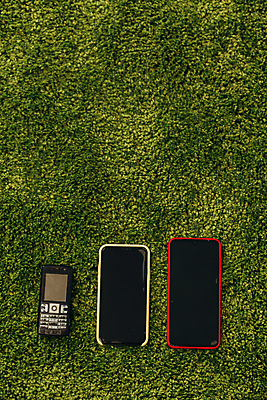 포토 JPG 해외이미지 라이프스타일 손 컨셉 비즈니스 통신 모바일 미래 사람 사람없음 초록색 스마트폰 핸드폰 쇼핑 운동 디지털 스크린 모니터 검은색 터치 어플리케이션 연결 무선전화기 전화기 스마트 온라인쇼핑 시스템 해결 혁명 소셜 셀룰러 해외포토 컬러 건강 생활 신체부위 전자제품 스마트기기 컴퓨터 온라인 파일형식 이미지허브