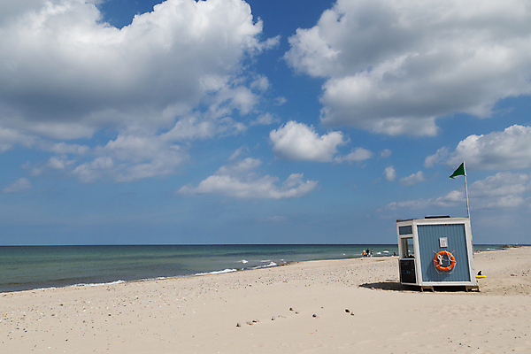 포토 JPG 해외이미지 모래 바다 자연 휴가 덴마크 서기 경비 안전 풍경 사람없음 야외 건물 물 여름 여행객 탑 맑음 수영 관찰 서핑 구출 보호 위험 오두막 보안 안전요원 해외포토 자연요소 건축물 계절 컨셉 모션 날씨 북유럽 사람 수상스포츠 도움 생태계 파일형식 이미지허브