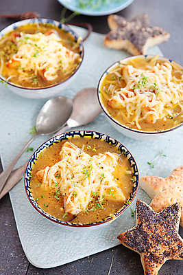 포토 JPG 해외이미지 접시 기념일 별 빵 크리스마스 양파 휴가 치즈 사람없음 세로 식사 뜨거움 사발 맛 수프 허브 점심식사 입가심 해외포토 자연요소 식물 식기 음식 컨셉 채소 유제품 이벤트 사기그릇 파일형식 이미지허브