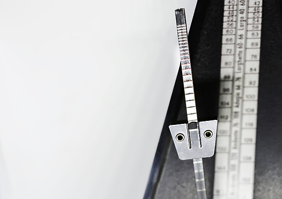 포토 JPG 해외이미지 음악 시계 백그라운드 모션 놀이 사람없음 목재 갈색 검은색 소리 활발 음악가 장비 수확 골동품 흰색 기구 공구 시간 클래식 측정 오브젝트 속도 그네 눈금 복고 클릭 느림 타이머 고립 리듬 뮤지컬 옛날 제어 카피스페이스 해외포토 나무 직업 컬러 컨셉 농업 재료 문화예술 공백 도구 파일형식 이미지허브