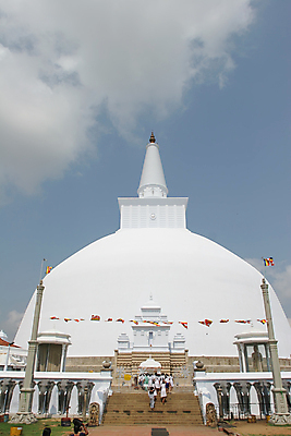 포토 JPG 해외이미지 종교 불교 사람없음 세계 여행객 흰색 재산 신성 방문 고고학 사리탑 순례 스리랑카 해외포토 교육 아시아 컬러 사람 금융 탑 파일형식 이미지허브
