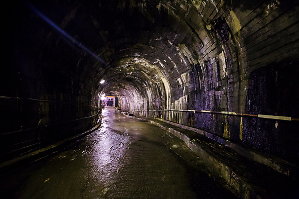 포토 JPG 해외이미지 산업 호수 벽 파도 하늘 핀란드 사람없음 야외 초록색 물 강 햇빛 힘 봄 재활용 장비 흐름 발전기 에너지 안개 저수지 개울 역 댐 분무기 공학 세대 유지 수력발전 콘크리트 해외포토 자연요소 계절 공공시설 교육 바다 컬러 컨셉 교통시설 날씨 북유럽 태양 발전소 발전 친환경 수력에너지 파일형식 이미지허브