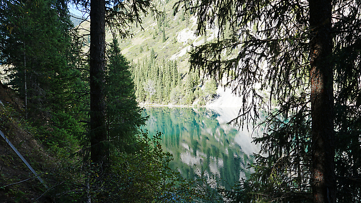 포토 JPG 해외이미지 나무 공원 아시아 호수 여행 자국 자연 하늘 산 안테나 사람없음 야외 목재 초록색 물 파란색 뷰티 여행객 환경 계곡 소나무 황무지 정상 숲 언덕 장면 전나무 드론 전국 카자흐스탄 해외포토 자연요소 식물 공공시설 나라 컬러 재료 통신 사람 생태계 파일형식 이미지허브