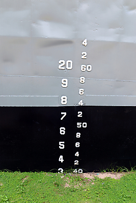 포토 JPG 해외이미지 디자인 아시아 벽 백그라운드 십자가 패턴 태국 표면 사람없음 야외 옆모습 장식 세로 초록색 숫자 금속 검은색 회색 흰색 자르기 철 묘사 오브젝트 질감 깊이 옛날 해외포토 문자 나라 뷰포인트 컬러 무늬 모션 재질 파일형식 이미지허브