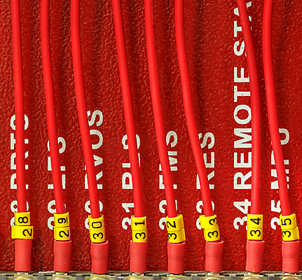 포토 JPG 해외이미지 산업 벽 비즈니스 불 손잡이 경고 안전 사람없음 건물 빨간색 물 상자 사무실 금속 장비 종 긴급 판넬 구출 보호 위험 사건 묘사 사인 보안 공포 시스템 스위치 소화기 경보 관리자 스프링쿨러 제어 해외포토 자연요소 건축물 컬러 컨셉 재질 도움 안전장비 소방 파일형식 이미지허브