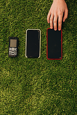 포토 JPG 해외이미지 라이프스타일 손 컨셉 비즈니스 통신 모바일 미래 사람 사람없음 초록색 스마트폰 핸드폰 쇼핑 운동 디지털 스크린 모니터 검은색 터치 어플리케이션 연결 무선전화기 전화기 스마트 온라인쇼핑 시스템 해결 혁명 소셜 셀룰러 해외포토 컬러 건강 생활 신체부위 전자제품 스마트기기 컴퓨터 온라인 파일형식 이미지허브