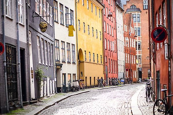 포토 JPG 해외이미지 외관 유럽 여행 건축양식 거리 주택 덴마크 사람없음 야외 건물 관광지 도시풍경 컬러풀 도시 센터 역사 좁은 지역 타운 스칸디나비아 옛날 코펜하겐 해외포토 건축물 건축 나라 컬러 북유럽 풍경 파일형식 이미지허브