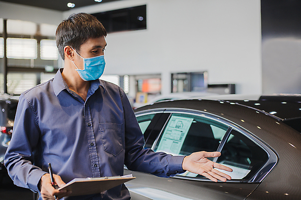 포토 JPG 해외이미지 라이프스타일 남자 여행 비즈니스 교통시설 자동차 건강 가면 한명 사람 약 환자 열 환경오염 운전사 호흡기관 바이러스 보호 질병 예방 감염 기침 돌봄 백신 자동 전염병 증상 해외포토 직업 1 육상교통 교통 컨셉 의학 모션 생활 장기_의학 시설 파일형식 이미지허브