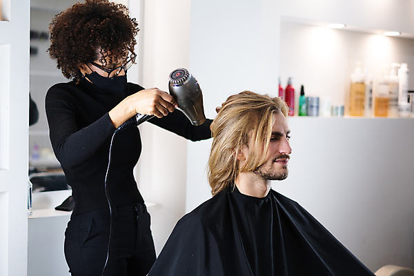 포토 JPG 해외이미지 백인 모델 직업 라이프스타일 여자 남자 행복 비즈니스 건조 가면 서기 사람 성인 내부 두명 치료 금발 머리카락 유행 검은색 비즈니스우먼 전문직 드라이어 미용사 이발 종업원 고객 브라질사람 숱 해외포토 서양인 헤어스타일 감정 컬러 의학 모션 생활 머리 미용용품 직장인 파일형식 이미지허브