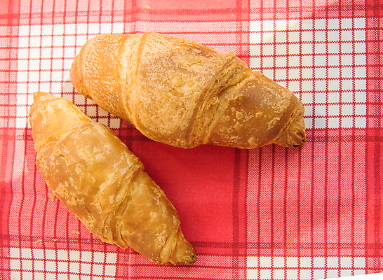 포토 JPG 해외이미지 커피 음료 음식 백그라운드 2 탁자 아침 디저트 건강 사람없음 빨간색 갈색 노란색 주방 초콜릿 줄무늬 빵집 직물 신선 뜨거움 달콤 아침식사 정상 굽기 냅킨 체크무늬 반죽 퍼프 롤 프랑스어 번 스타일링 핸드메이드 해외포토 주간 문자 빵 컬러 가구 무늬 상점 식사 맛 구이 파일형식 이미지허브