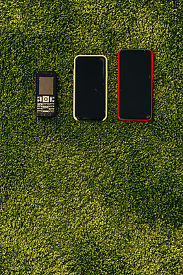 포토 JPG 해외이미지 라이프스타일 손 컨셉 비즈니스 통신 모바일 미래 사람 사람없음 초록색 스마트폰 핸드폰 쇼핑 운동 디지털 스크린 모니터 검은색 터치 어플리케이션 연결 무선전화기 전화기 스마트 온라인쇼핑 시스템 해결 혁명 소셜 셀룰러 해외포토 컬러 건강 생활 신체부위 전자제품 스마트기기 컴퓨터 온라인 파일형식 이미지허브