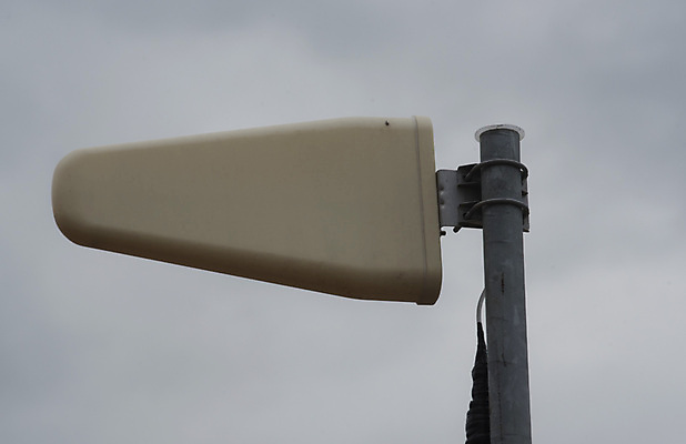 포토 JPG 해외이미지 통신 안테나 정보기술 사람없음 경제 전자제품 스마트폰 네트워크 연결 수화기 라디오 신호 전염 송신기 접수 제공자 해외포토 기술 핸드폰 스마트기기 질병 전화기 감염 파일형식 이미지허브