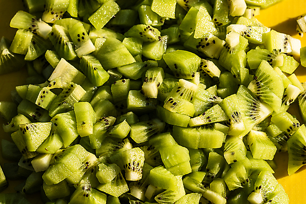 포토 JPG 해외이미지 음식 조각 백그라운드 다이어트 과일 재료 자연 디저트 건강 키위 사람없음 초록색 흰색 신선 달콤 맛 자르기 먹기 유기농 질감 슬라이스 내추럴 숙성 채식주의자 개조 해외포토 웰빙 컬러 컨셉 모션 생태계 채식 파일형식 이미지허브